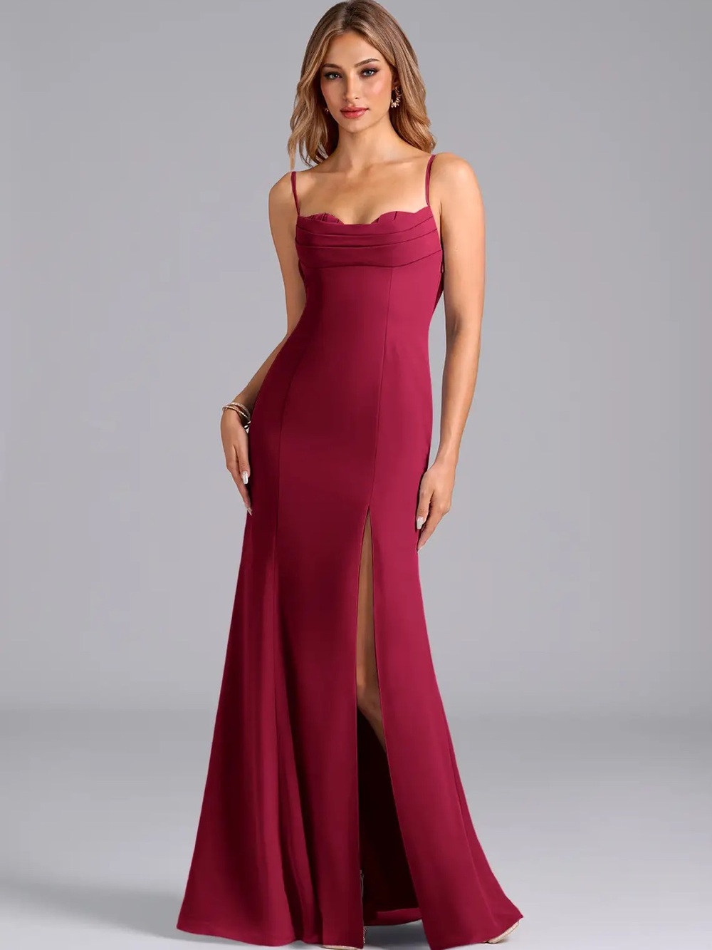 Azazie X Barbie Wynni
Burgundy Mermaid Stretch Satin Dress Size 2